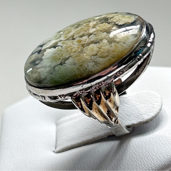 Vintage Moss Agate Sterling Silver Ring - Picture 3 of 12